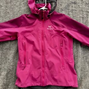 Arc'teryx Womens Jacket